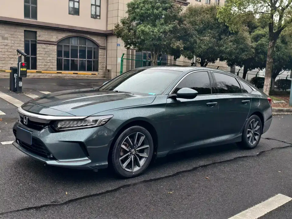 Honda Inspire 260TURBO Deluxe Edition 2022