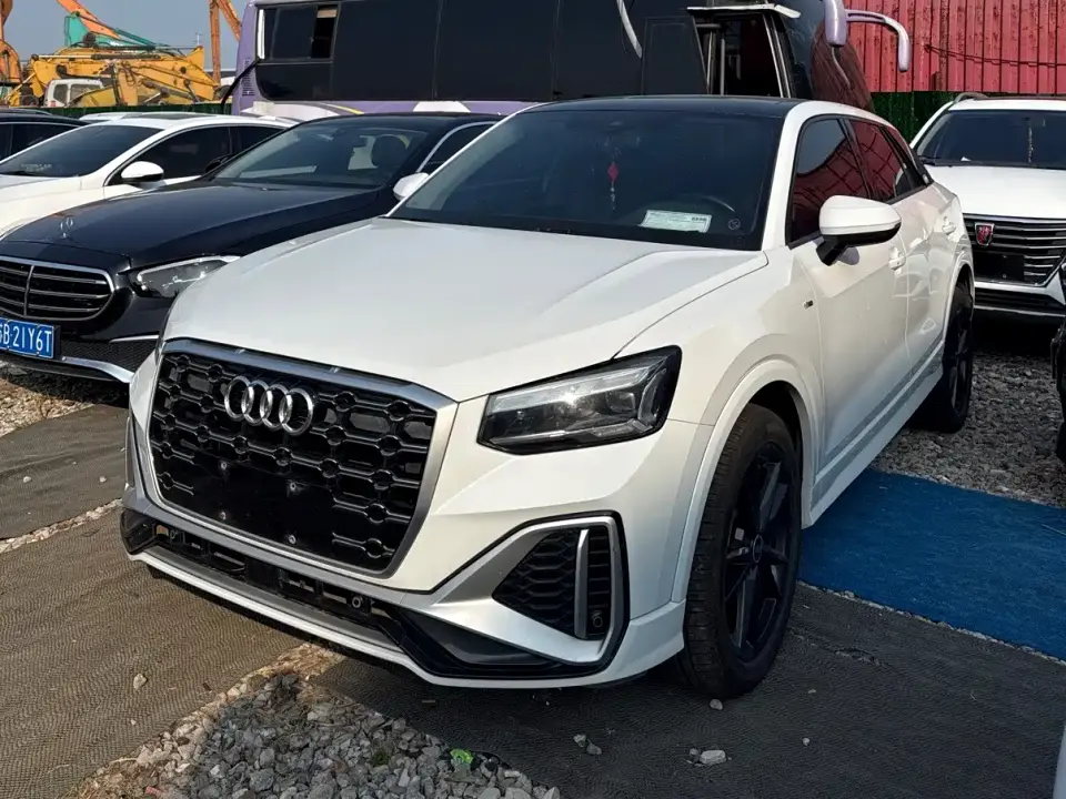 Audi Q2L Model 35 TFSI Fashion Dynamic 2021