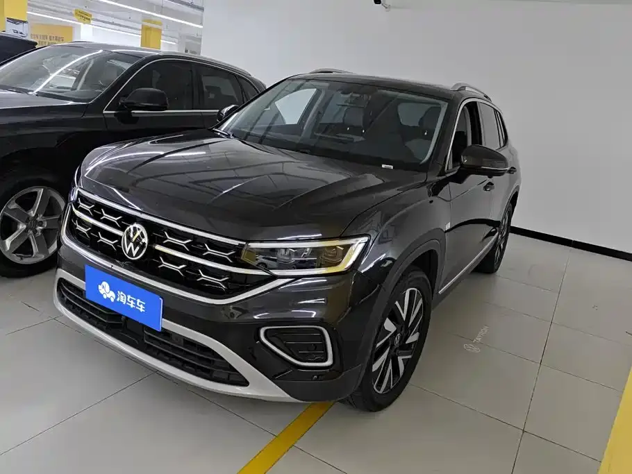 Volkswagen Tayron Shared Joy 330TSI 2025