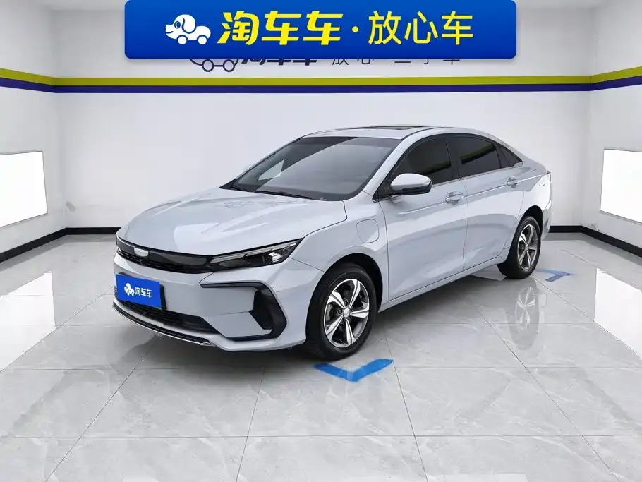 Geely Emgrand L HiP Model Soaring Dragon Edition 1.5TD-DHT Pro 100KM Surpassing Type 2024