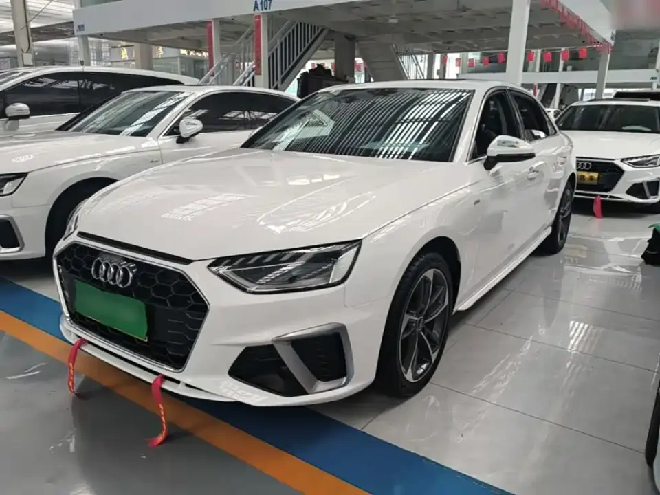Audi A4L 40 TFSI Fashion Dynamic 2022