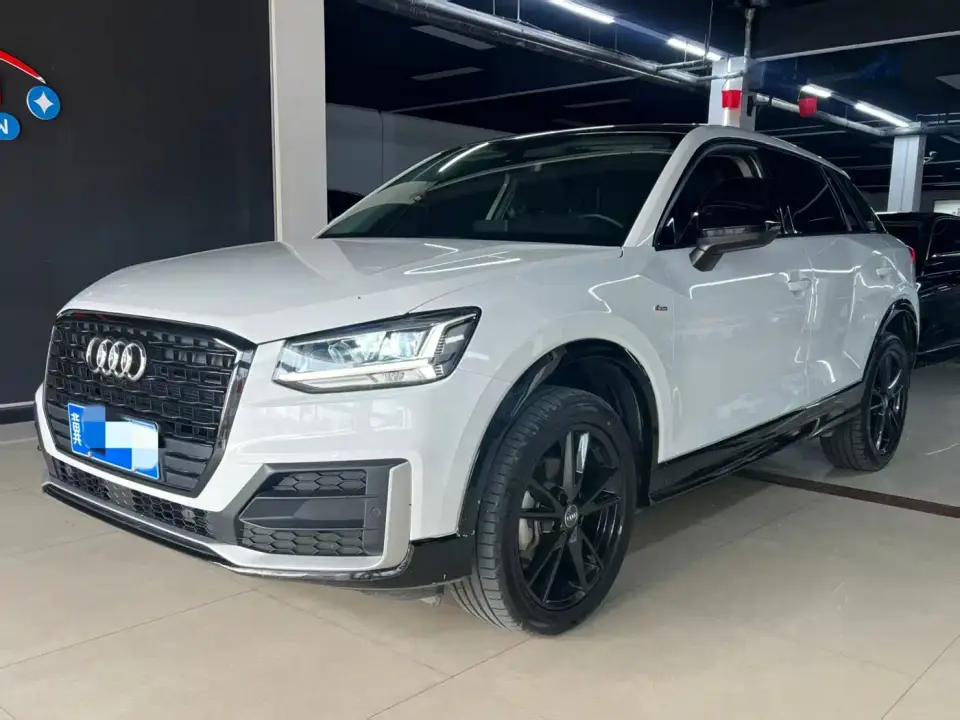 Audi Q2L Model 35 TFSI Fashion Dynamic 2021