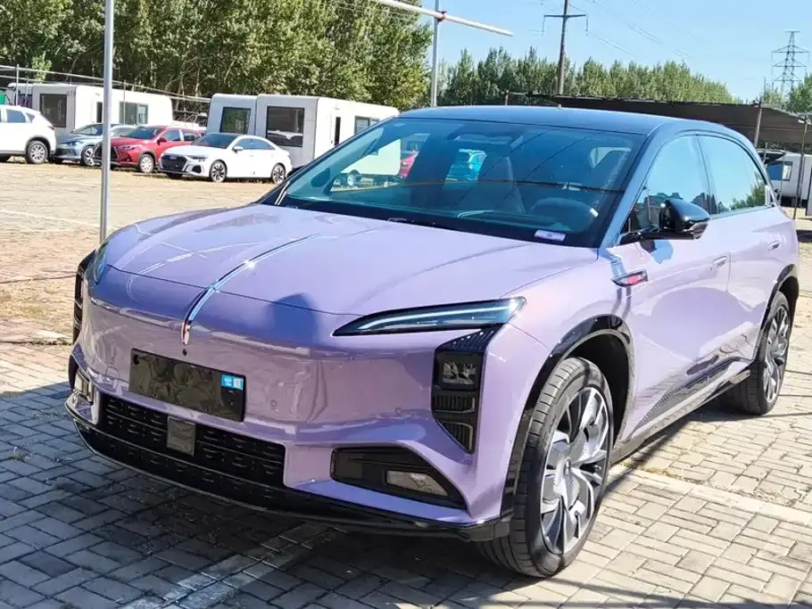 Hongqi Tian Gong 08 680 Ultra AWD 2025