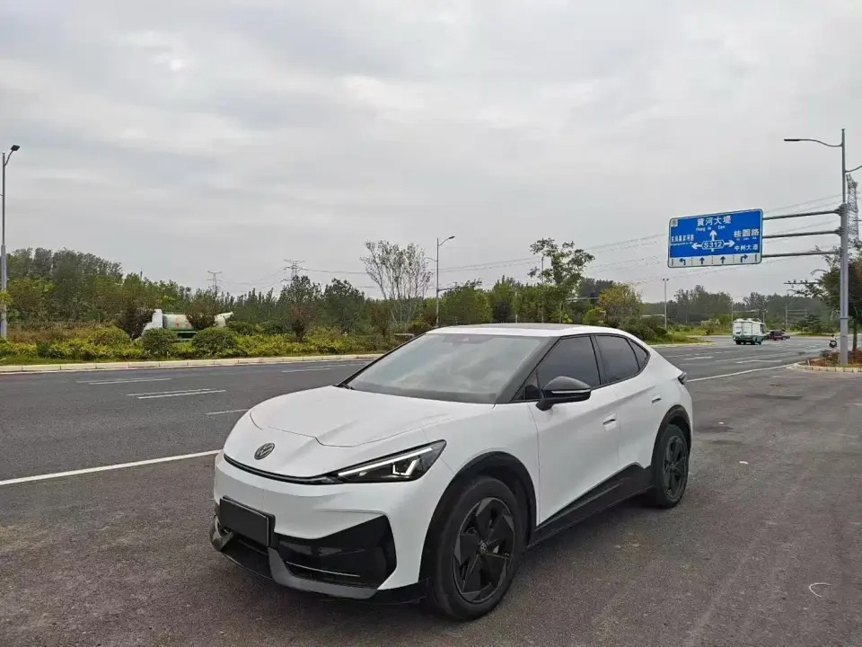 Volkswagen Unique 06 Pro 2026