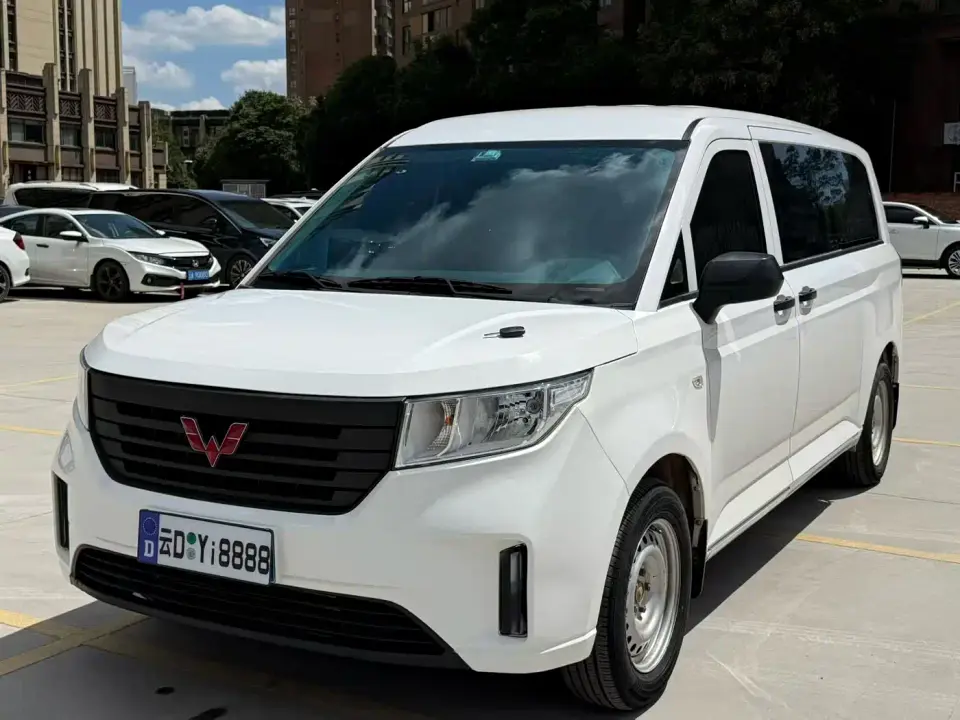 Wuling Motors Wuling Journey Model 1.5T Manual Comfort 2022