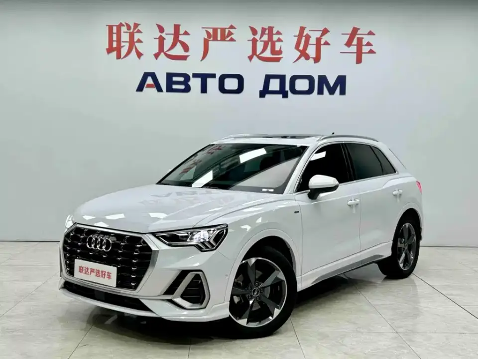 Audi Q3 35 TFSI Fashion Dynamic (1.4T) 2023