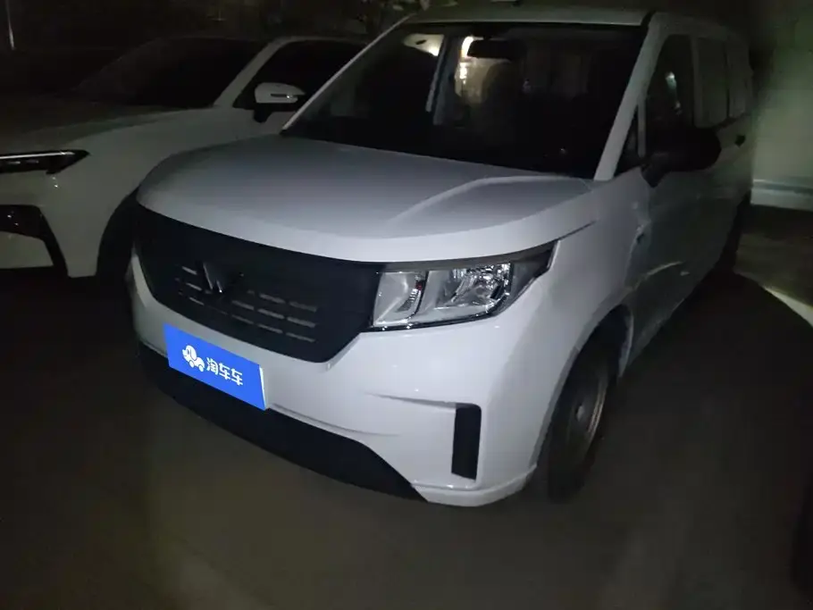 Wuling Motors Wuling Hongguang PLUS 1.5T Manual Standard 5-Seater 2021
