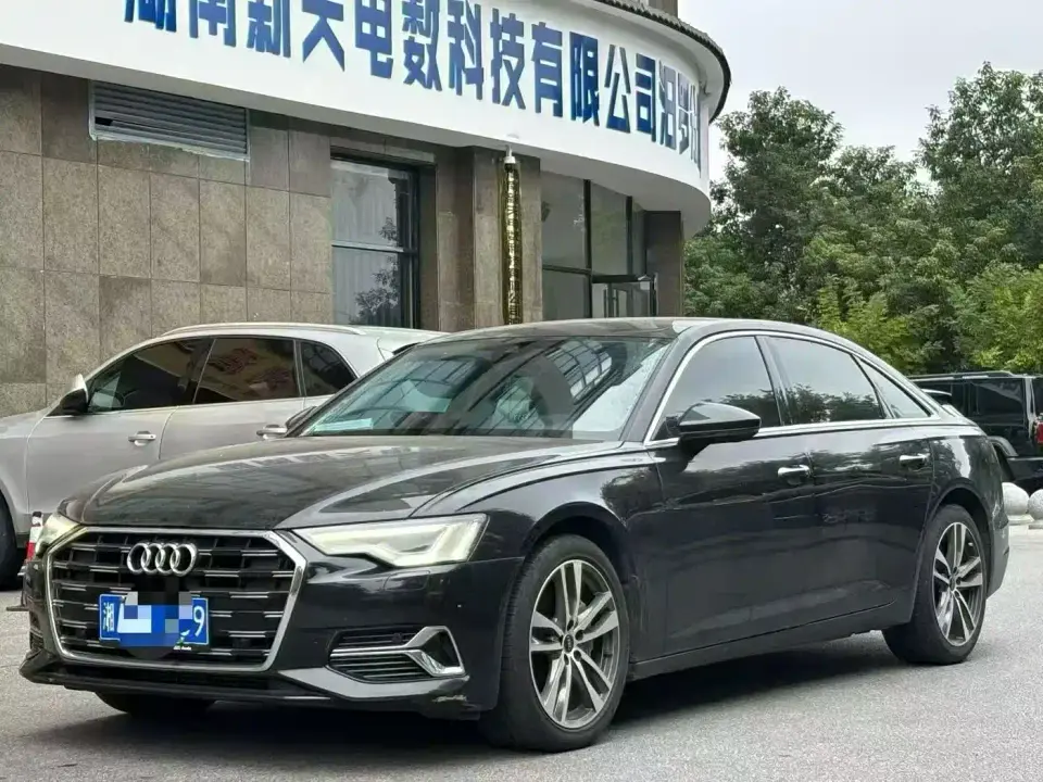 Audi A6L Facelift 40 TFSI Luxury Elegance 2023