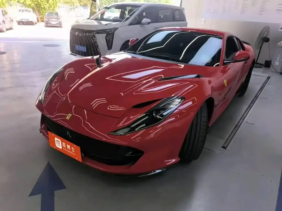 Ferrari 812 6.5L Superfast 2020