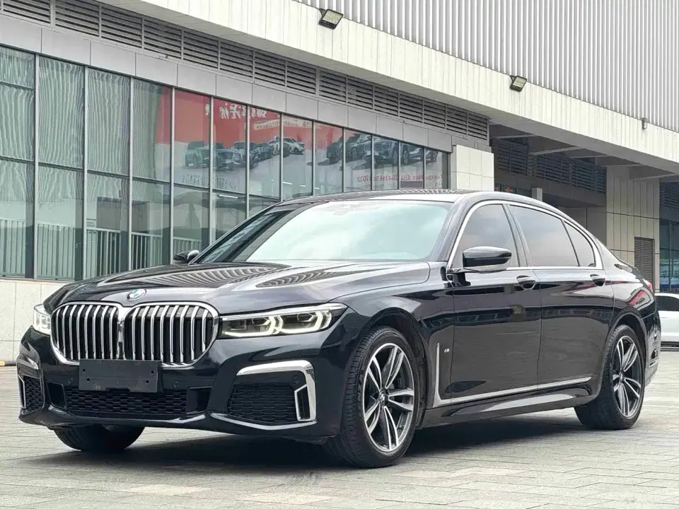 BMW 7 Series Model 730Li M Sport Package 2022