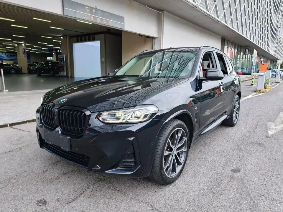 BMW X3 xDrive30i Leading M Night Package 2023