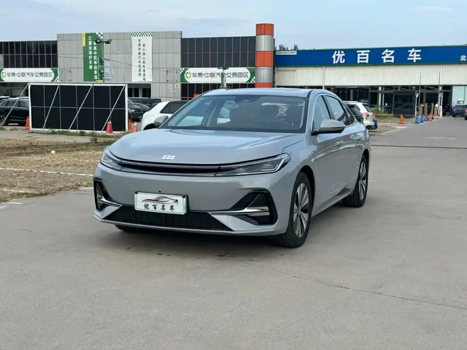Geely Galaxy Galaxy A7 EM-i 150km Premium Edition 2026