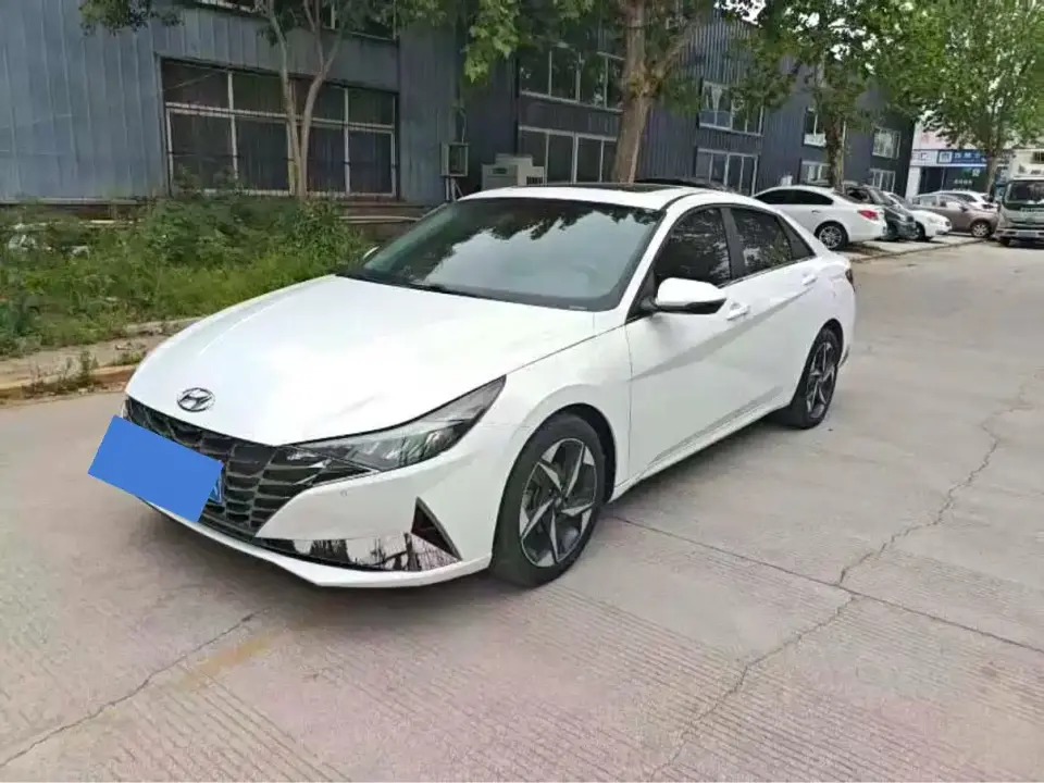 Hyundai Elantra 1.5L CVT TOP Flagship Edition 2022