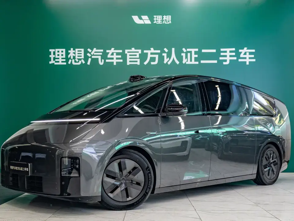 Li Auto MEGA Ultra 2024
