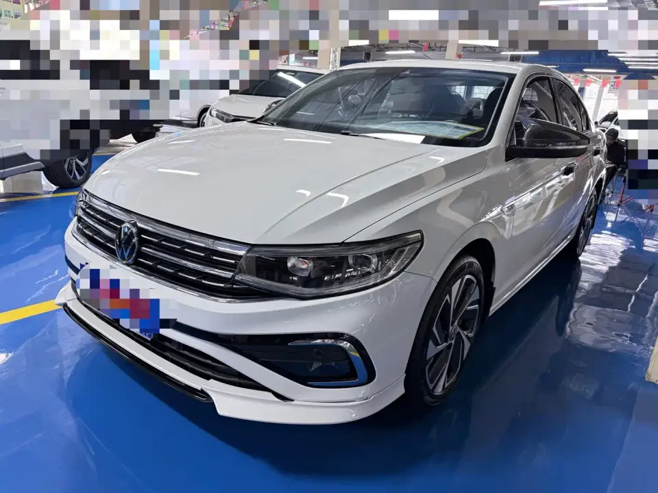 Volkswagen Bora 300TSI DSG Premium Edition 2023