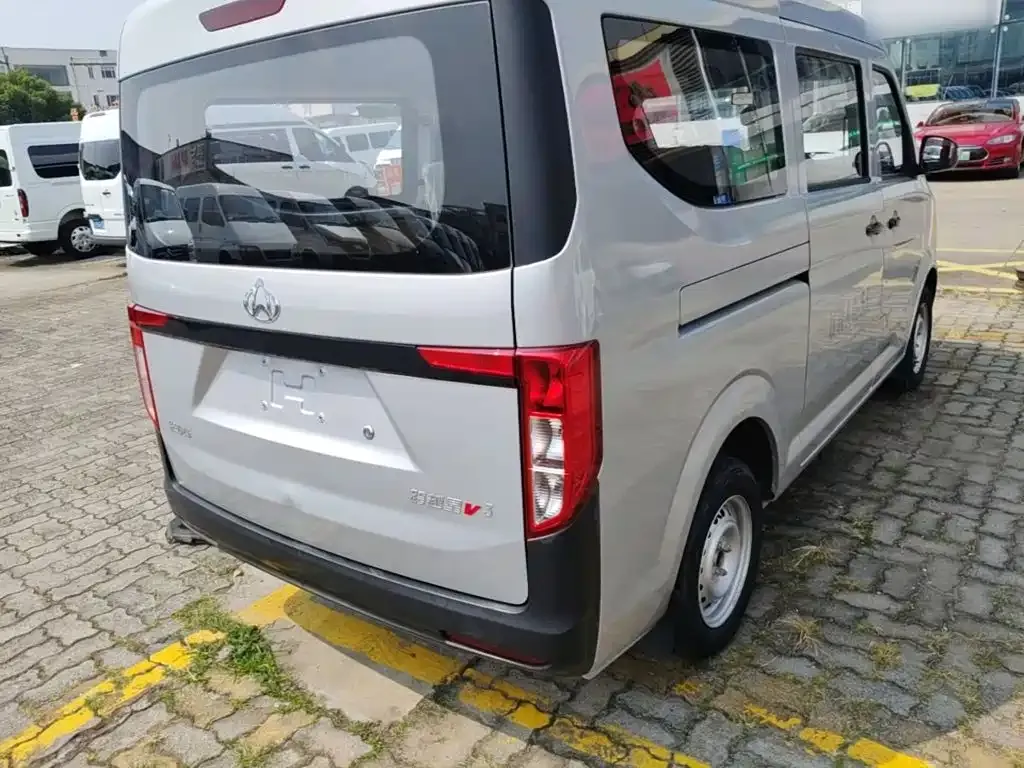 Changan Kuayue Kuayuexing V3 1.3L Gasoline Enjoyment 5-seater Passenger Van 2025 — фото 7