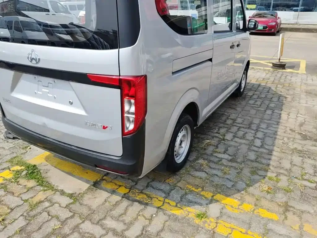 Changan Kuayue Kuayuexing V3 1.3L Gasoline Enjoyment 5-seater Passenger Van 2025 — фото 8