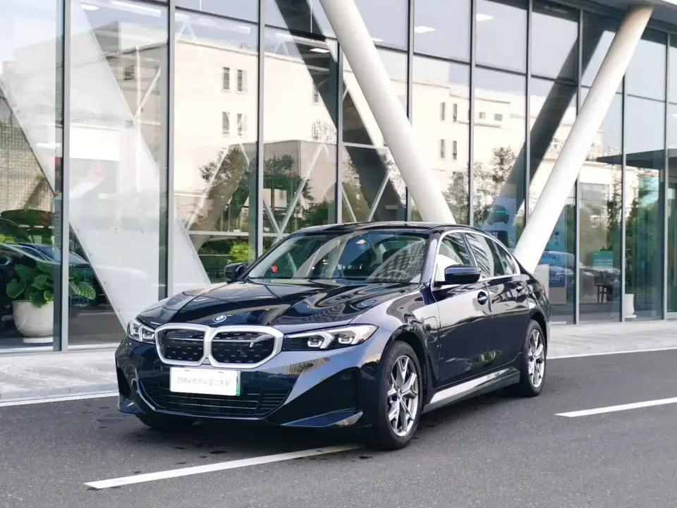 BMW i3 eDrive 35 L 2023