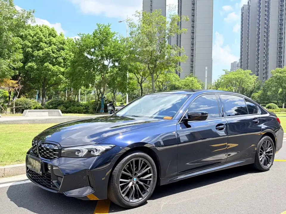 BMW 3 Series 325Li M Sport Black Night Package 2023