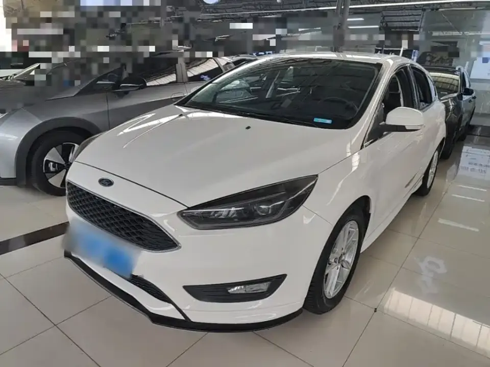 Ford Focus Hatchback Classic 1.6L Automatic Trend Smart Edition 2019