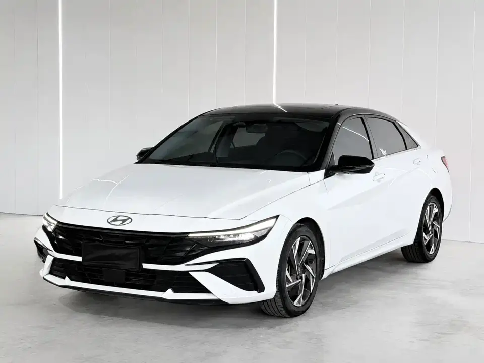 Hyundai Elantra Model 1.5L CVT LUX Premium Edition 2023
