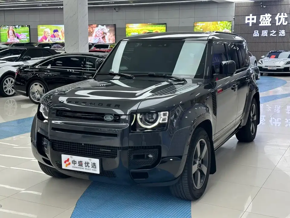 Land Rover Defender Model 110 3.0T P400 X-DYNAMIC HSE 2022