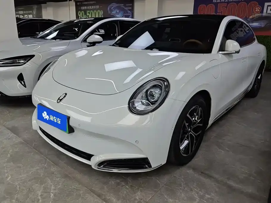 ORA Lightning Cat 555km Premium Edition 2024