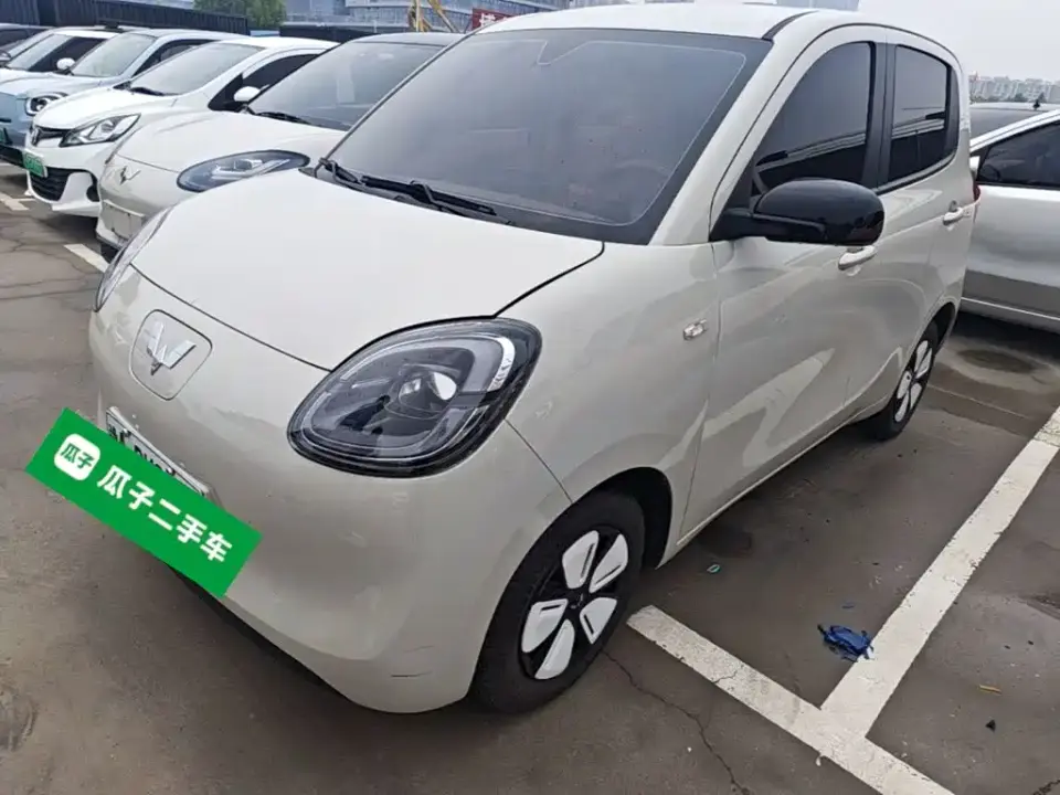 Wuling Motors Hongguang MINIEV 4-Door Advanced 2025