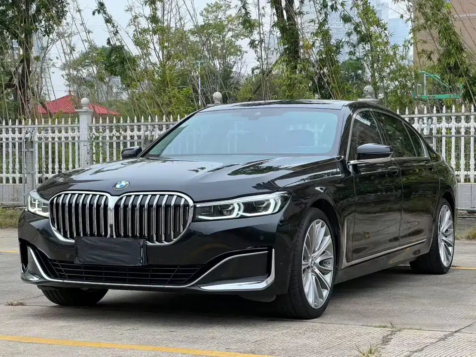BMW 7 Series Model 740Li Leading Luxury Package 2021