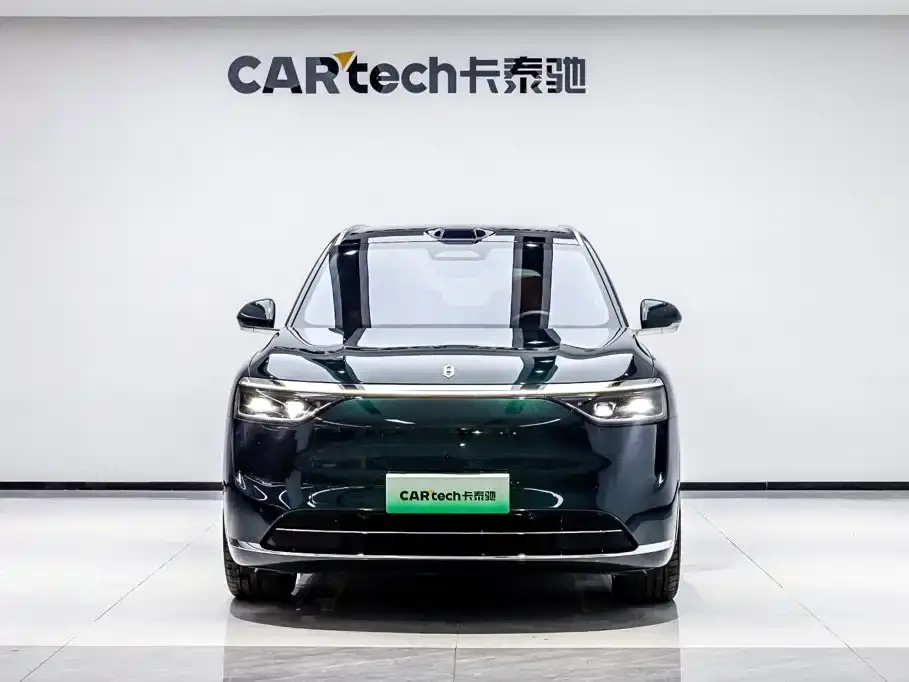AITO Wenjie AITO M8 Extended Range Ultra 53.4kWh 6-Seater 2025