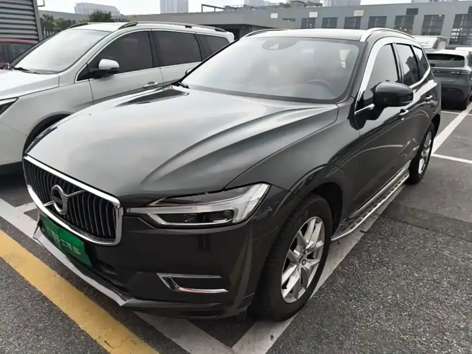 Volvo XC60 T5 AWD Momentum 2020