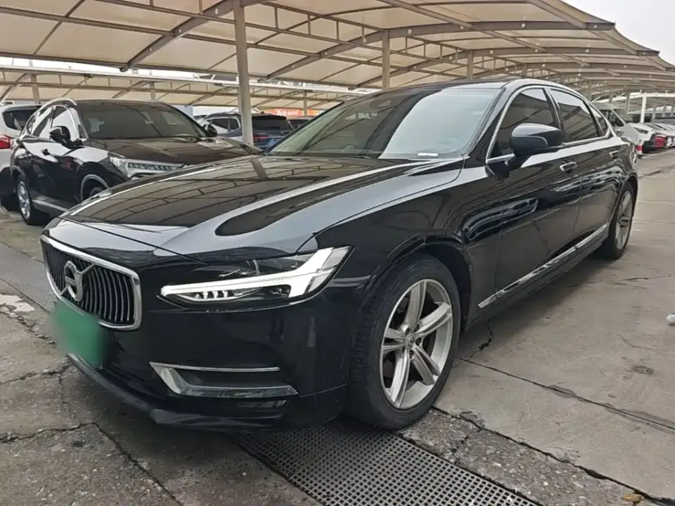 Volvo S90 T5 Momentum 2019