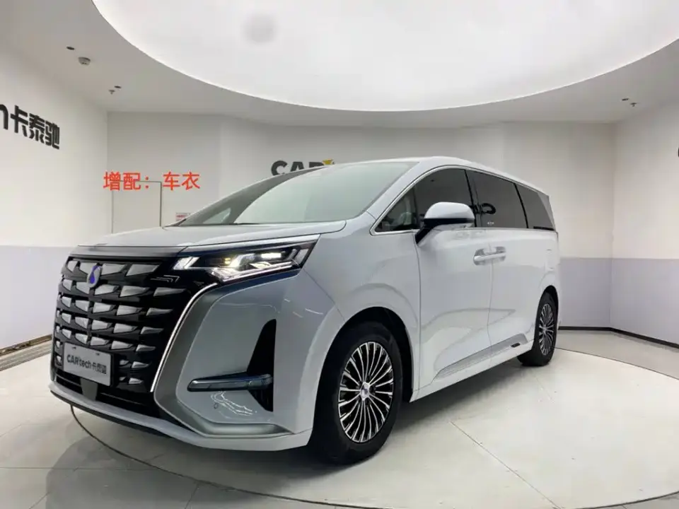 Denza D9 DM-i 980 AWD Prestige 2025