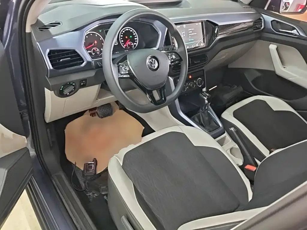 Volkswagen T-Cross 1.5L Automatic Comfort Edition 2019 — фото 10