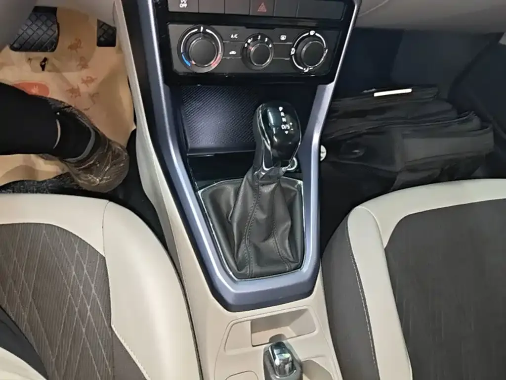 Volkswagen T-Cross 1.5L Automatic Comfort Edition 2019 — фото 14