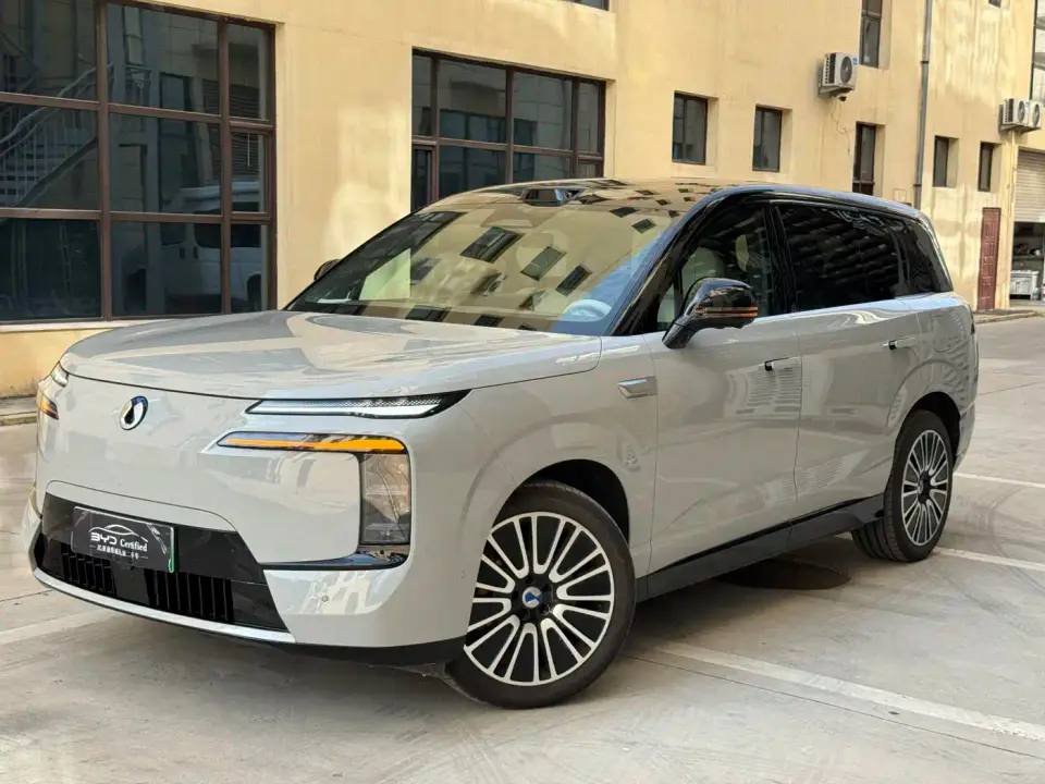 Denza N8L Standard 2025