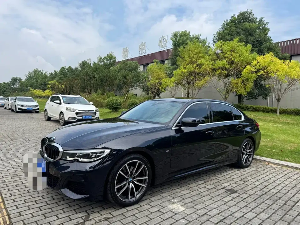 BMW 3 Series 325Li M Sport Package 2021