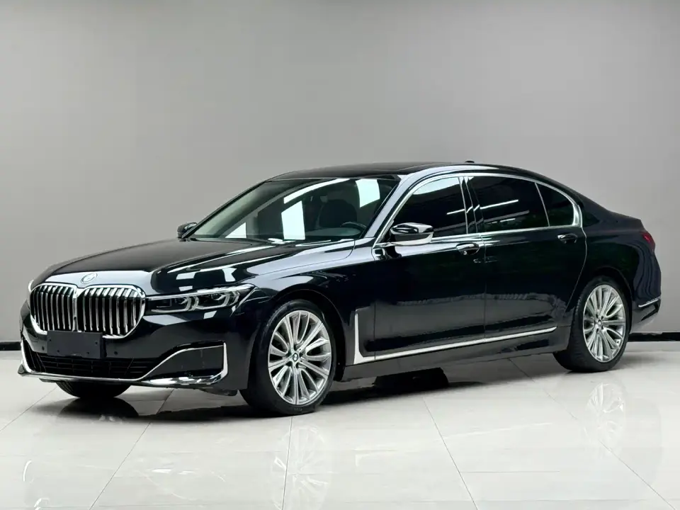BMW 7 Series Model 740Li Leading Luxury Package 2021