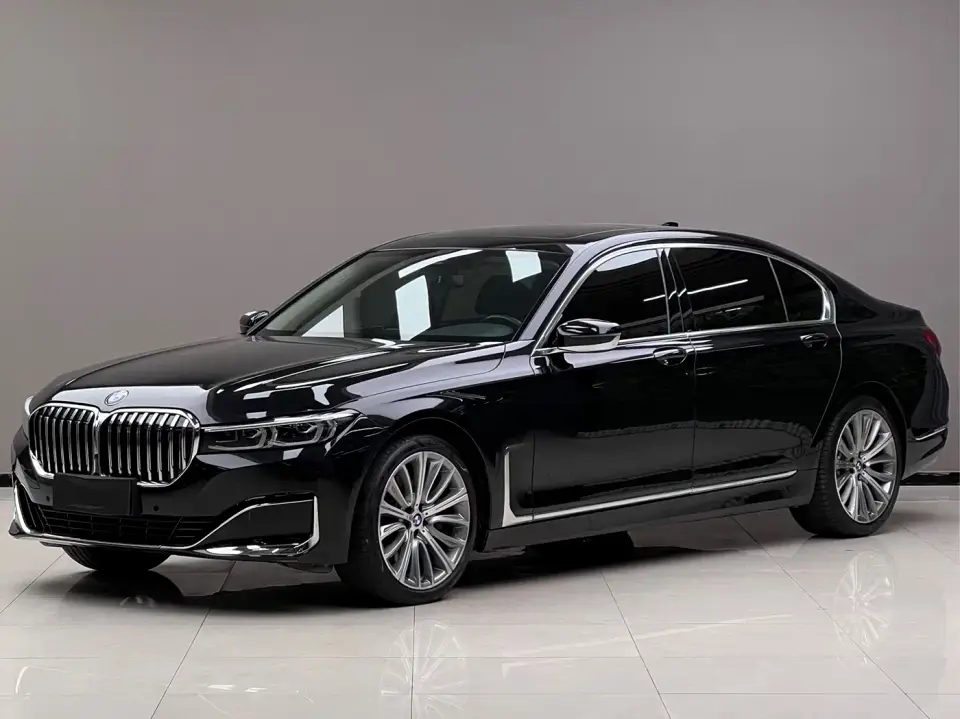 BMW 7 Series Model 740Li Leading Luxury Package 2021