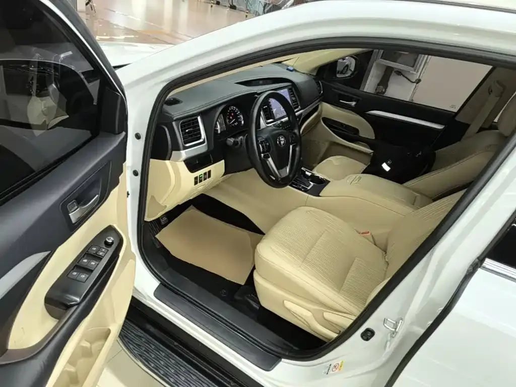 Toyota Highlander 2.0T AWD Elite 7-Seater 2021 — фото 12