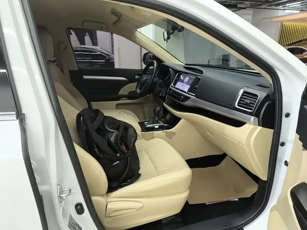 Toyota Highlander 2.0T AWD Elite 7-Seater 2021 — фото 20
