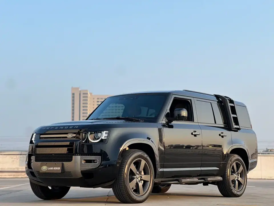 Land Rover Defender 130 3.0T P400 7-Seater Luxury Edition 2026