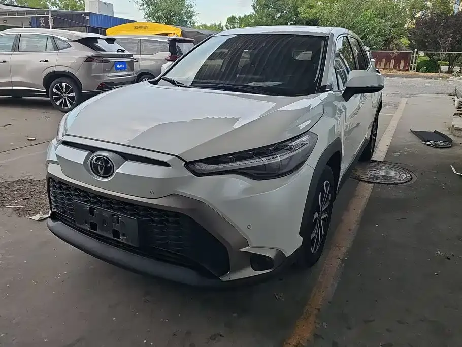 Toyota Frontlander 2.0L CVT Luxury Edition 2022