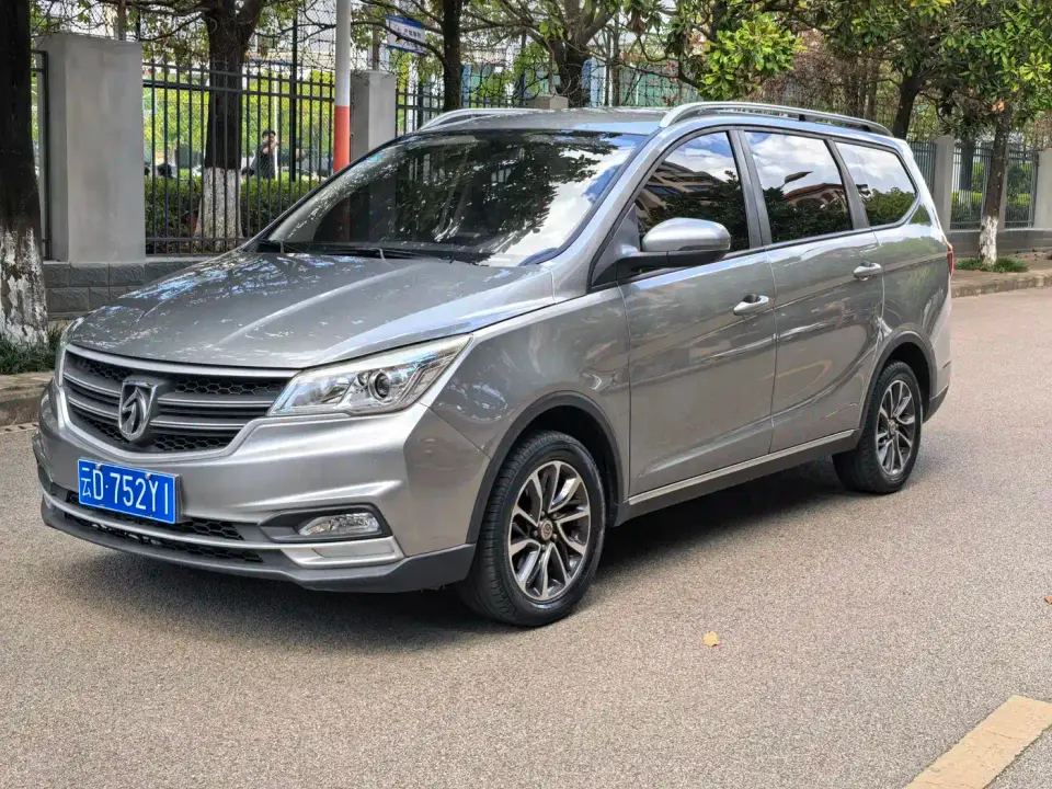 Baojun 730 1.5L Manual Fashion Edition 7-Seater China VI 2020