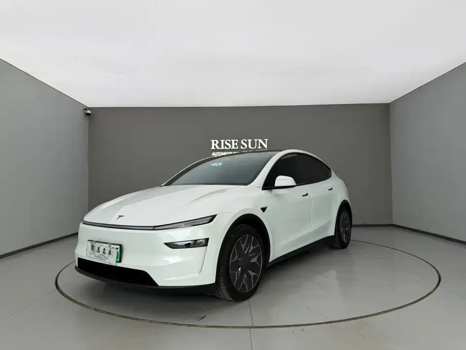 Tesla Model Y L Facelift Long Range AWD 2025
