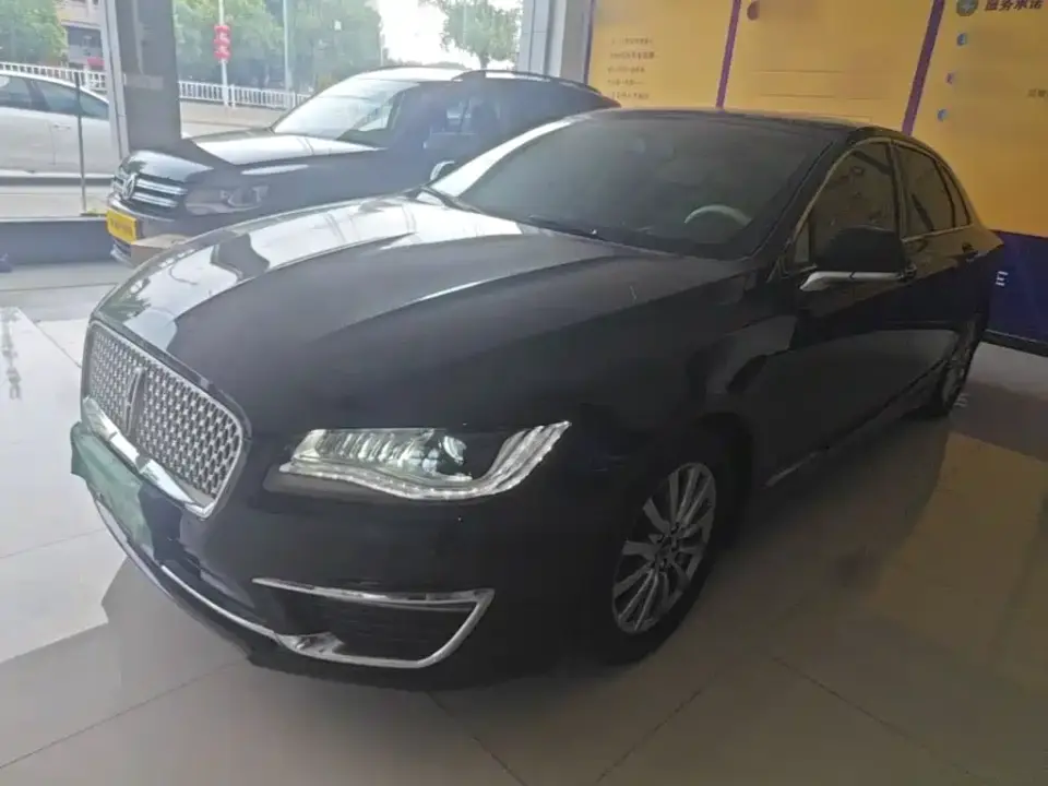Lincoln MKZ 2.0T Premium Edition 2021