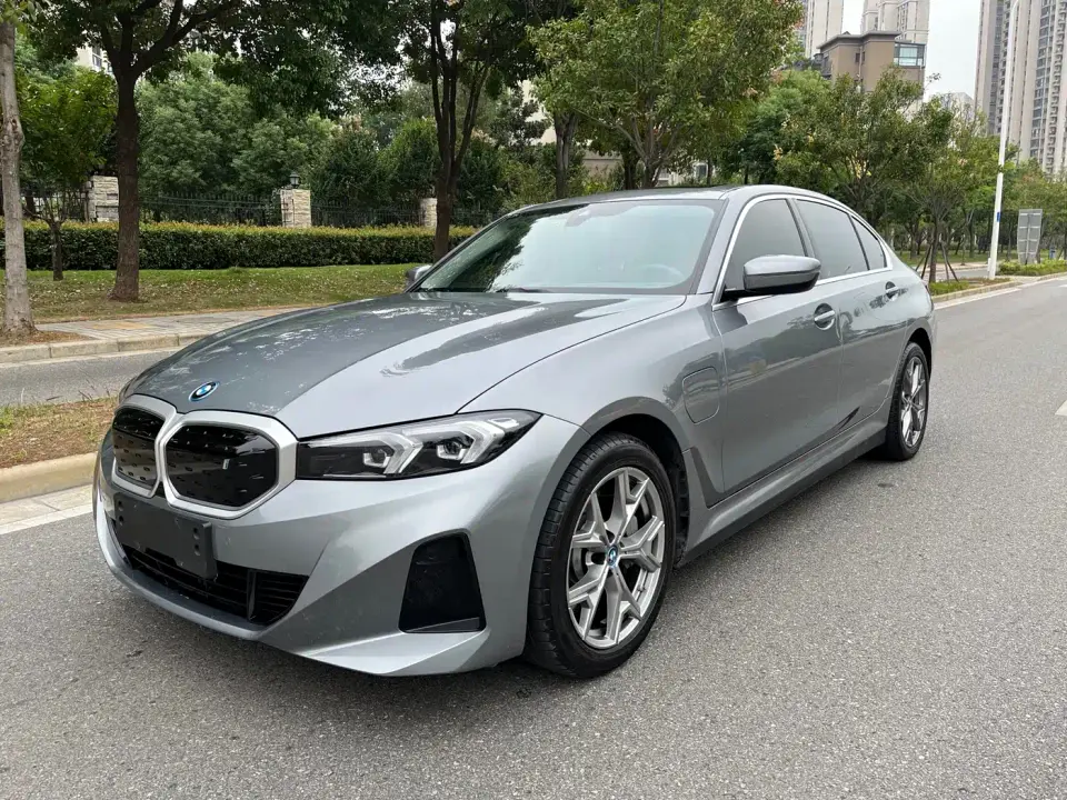 BMW i3 eDrive 35 L 2023