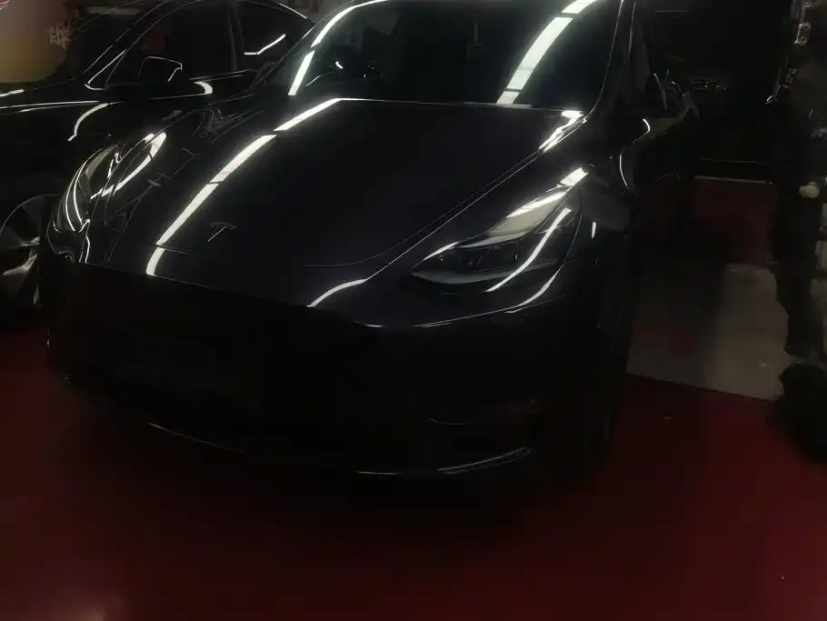 Tesla Model Y Long Range AWD 2024