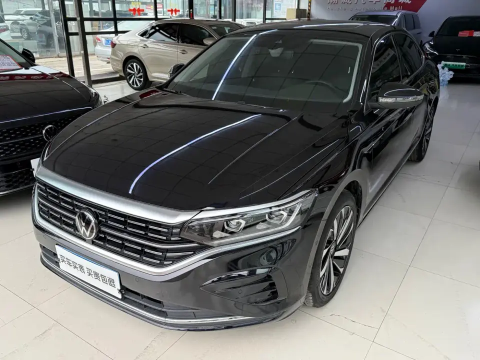 Volkswagen Passat 330TSI Luxury Edition 2021