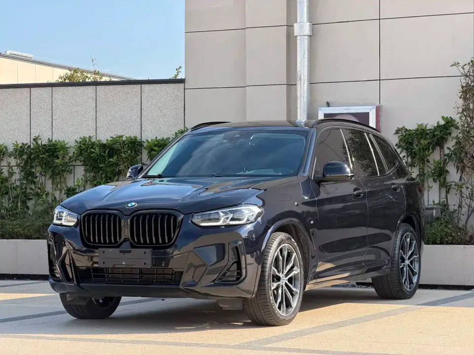 BMW X3 xDrive30i Leading M Night Package 2024